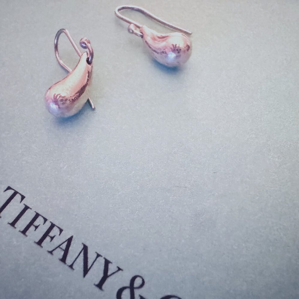 Tiffany& Co. Sterling SIlver Elsa Peretti® Teardrop Earrings